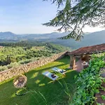 Borbone In Pieve S. Stefano, Villa