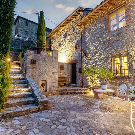Borbone In Pieve S. Stefano, Villa